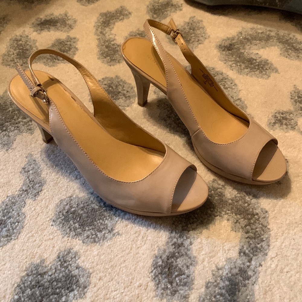 Nine West nude sling back pumps